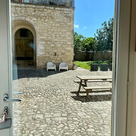 Dimora Di Dante Nocleg ze śniadaniem Chiaramonte Gulfi