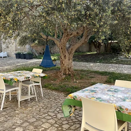 Dimora Di Dante לינה וארוחת בוקר