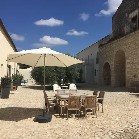 Dimora Di Dante קיארמונטה גולפי