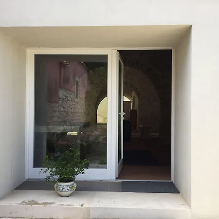 לינה וארוחת בוקר Dimora Di Dante קיארמונטה גולפי