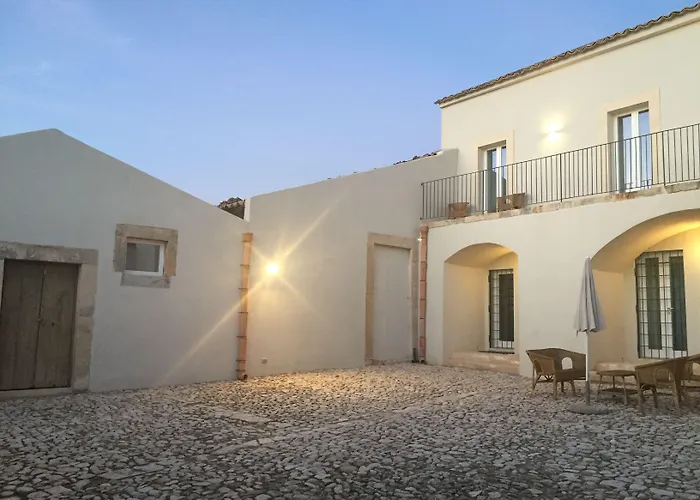 Dimora Di Dante Bed & Breakfast 4*