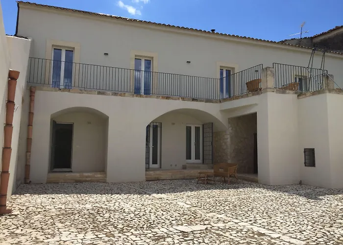 Dimora Di Dante Bed & Breakfast Chiaramonte Gulfi